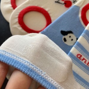 Calcetines tobilleros de mujer con diseño de perro de dibujos animados, rayas azules y letras, transpirables, absorbentes del sudor, invisibles, de corte bajo, para primavera y verano - Product Image 2