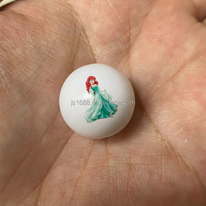 Cuentas gruesas redondas con estampado de <span class=keywords><strong>princesa</strong></span> personalizado, cuentas acrílicas DIY de 20mm para hacer joyas, cuentas de goma de mascar para hacer bolígrafos - Product Image 3