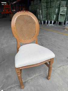 Chaise de banquet en plastique PP de qualité commerciale pour <span class=keywords><strong>la</strong></span> location événementielle, sièges empilables robustes pour mariages et lieux de réception - Product Image 1