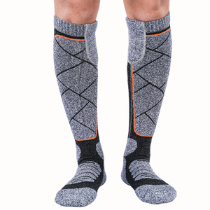 Chaussettes d'hiver unisexes sans fil avec chauffage Fabricant de chaussettes chauffantes électriques rechargeables - Product Image 6