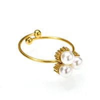 Bague fine réglable en acier inoxydable plaqué or avec 3 fausses perles décoratives pour femme