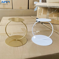 Junqi Gold Metal Iron Factory, Vente en gros de présentoirs à gâteaux et tables à desserts en métal pour événements et décoration de mariages