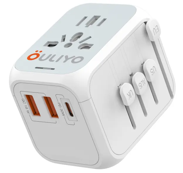 Popular products 2023 Universal Travel Adapter with usb and type-c multipurpose plug 30W phone gadgets