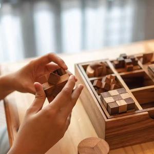 Boîte de puzzle en bois pour jeux éducatifs - Product Image 3