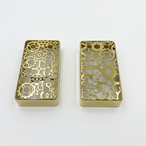 Gegraveerde uitgeholde gele messing <span class=keywords><strong>pickup</strong></span> cover vintage koperen schaal gepersonaliseerde decoratieve beschermhoes voor elektrische gitaar - Product Image 3