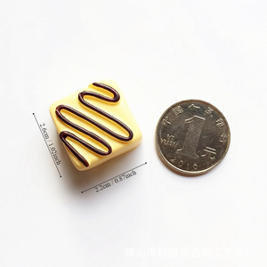 Aimant de réfrigérateur en polyrésine de conception personnalisée en gros, traditionnel, écologique, durable, en forme d'aliment pour la décoration de la maison - Product Image 5