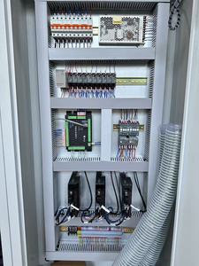 เครื่องจักรกลึงขึ้นรูปประตูหน้าต่าง UPVC ควบคุมด้วย PLC อัตโนมัติ พร้อมระบบเลื่อย ตัด และกัดขึ้นรูปที่มีความแม่นยำสูง - Product Image 6