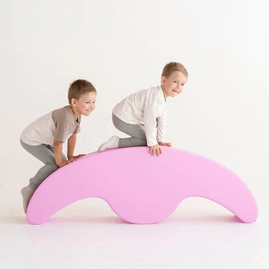 Cheval à bascule en mousse personnalisé, forme géométrique, mousse éponge haute élasticité, tabouret pour enfants, équipement d'entraînement à l'intégration sensorielle - Product Image 1
