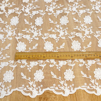 Fleur blanche dentelle maille broderie dentelle tissu Soluble dans l'eau lait soie broderie vêtements pour enfants robe