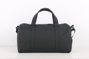 Sac de voyage en PVC 900D personnalisé OEM avec compartiment à chaussures, sac de sport robuste pour la gym et les week-ends pour hommes - Product Image 4