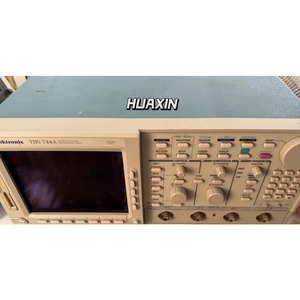 ออสซิลโลสโคป Tektronix TDS744A อัปเกรดเป็น TDS 784A 1GHZ 4GS/s Opt 13 1F 1M 2F - Product Image 3