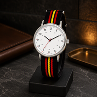 Montre à quartz décontractée pour homme, boîtier en acier inoxydable, bracelet en tissu nylon, montre-bracelet simple pour homme au quotidien
