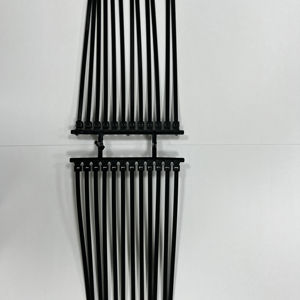 Máquina automática/manual para cortar y empaquetar bolsas con cierre de cremallera, para hardware, bebidas, alimentos, plástico de grado alimenticio, acero inoxidable y motores. - Product Image 1