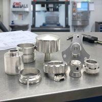 Pièces automobiles usinées CNC sur mesure, accessoires moto, étrier de frein, support moteur, composant de châssis, bride d'échappement, cadre de drone