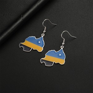 Orecchini Pendenti Impermeabili Placcati Oro 18K con Mappa e <span class=keywords><strong>Bandiera</strong></span> del <span class=keywords><strong>Ruanda</strong></span>, Design Ruandese in Acciaio Inox Smaltato - Product Image 5