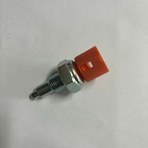 สวิตช์ไฟถอยหลังเรโนลต์ 7700422630 อะไหล่ทดแทนรถยนต์ ขนาดมาตรฐาน - Product Image 2