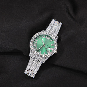 Reloj de cuarzo de moda de hip-hop americano europeo para hombre con incrustaciones de diamantes número romano cara verde esfera grande marca de moda - Product Image 3