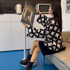 21.5 <span class=keywords><strong>24</strong></span> 32 Inch Sinmar Không Dây Cảm Ứng Di Động Màn Hình Màn Hình Thông Minh TV Xoay Di Chuyển Đứng Màn Hình Cảm Ứng Màn Hình Trên Bánh Xe - Product Image 3