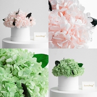 Lovebay – Composition florale artificielle d'hortensias préservés en boîte chapeau, multicolore, pour décoration de table de douche nuptiale