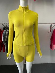 Oem Survêtements personnalisés pour femmes Vêtements en jersey de coton Manches longues Vestes à fermeture éclair complète Haut et pantalon à jambes larges Vêtements de sport - Product Image 5