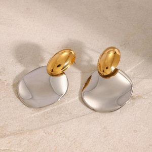 Boucles d'oreilles pendantes tendance en acier inoxydable, design géométrique bicolore, bijoux de fête - Product Image 2