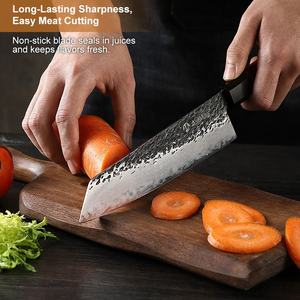 Cuchillo de Chef de Cocina Profesional de Acero Inoxidable Japonés 9Cr18mov de 3 Capas con Alto Contenido de Carbono y Mango de Madera de <span class=keywords><strong>8</strong></span> Pulgadas - Product Image 4