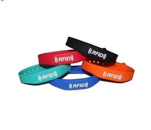 Bracelet intelligent en silicone NFC étanche personnalisé 13,56 MHz, bracelet RFID programmable, paiement sans argent liquide, contrôle d'accès - Product Image 1