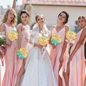 Hot Selling Sunflower Elegant Plastic Handheld <b>Fans</b> Wedding <b>Hand</b> <b>Fans</b> Bulk Personalized <b>Fans</b> for Wedding - Product Image 4