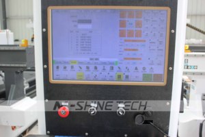 Máquinas fresadoras CNC M-shine 2140 para la fabricación <span class=keywords><strong>de</strong></span> puertas <span class=keywords><strong>de</strong></span> madera, máquina automática <span class=keywords><strong>de</strong></span> procesamiento <span class=keywords><strong>de</strong></span> madera - Product Image 3