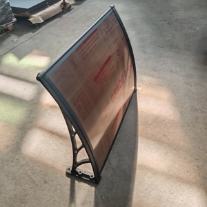 หลังคาโพลีคาร์บอเนต TIANKU รุ่นโมเดิร์นหรูหรา ป้องกันฝน แดด และรังสียูวี สำหรับระเบียง ประตูหน้าบ้าน โครงอะลูมิเนียม พร้อมม่านบังแดดแบบปรับได้ด้วยมือ - Product Image 1