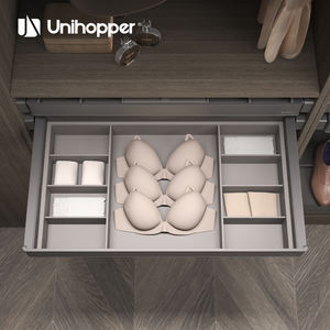 Organizador de Ropa Moderno con Cajón Extraíble de Aluminio UNIHOPPER MONIKA2.0, Cesta de Cuero para Guardar Ropa Interior en el Armario - Product Image 2
