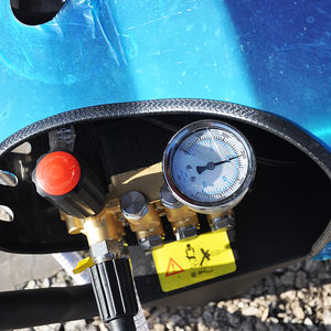 Drone professionnel de nettoyage de panneaux solaires haute pression Joyance Building avec tuyau - Product Image 4