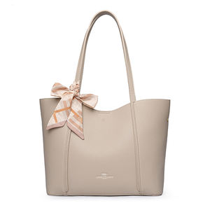 Sac fourre-tout en PU de haute qualité. La doublure est en polyester. Ceci est un sac à main de luxe de créateur.2253 - Product Image 3