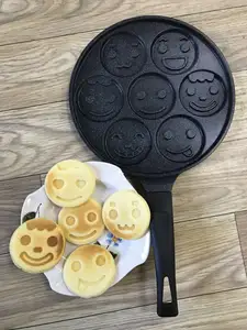 Kahvaltı ve kolay temizleme gülen Pancake Pan için 7 benzersiz iyi yapışmaz kalbur ile Pancake Pan