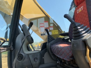 รถขุดมือสอง CAT 329D2 ราคาถูก รับน้ำหนักได้ 29 ตัน รถตักดินขนาดใหญ่ Caterpillar 329D2 ระบบไฮดรอลิกครบชุด - Product Image 6