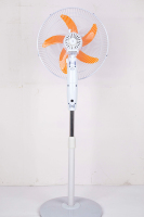 Ventilateur solaire puissant de 18 pouces, 16V 25W, pour la maison et le bureau, sortie USB/DC, batterie 15000mAh, autonomie de 3 à 7 heures, panneau solaire ABS, lumière nocturne