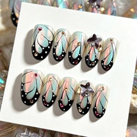 Ongles artificiels ovales moyens, effet 3D papillon, couleur changeante, incrustés de diamants, style Instagram, tendance Y2K, doux, cool et audacieux, style européen