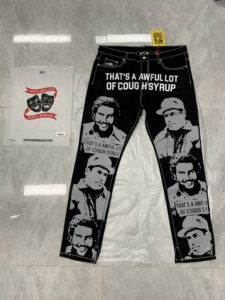 ALOCS Hustensaft-Hemd Jeans-Sweathose Herren-Jeans Hip-Hop-Jeans Bedruckte Denim-Hose - Product Image 2