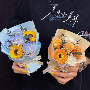 Bouquet di Fiori di Sapone, Regalo per San Valentino, Festa degli Insegnanti, Rosa Simulata, Piccolo Mazzo Finito, Regalo Creativo per Compleanno della Fidanzata - Product Image 3