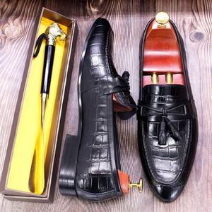 Zapatos de Cuero Genuino para Hombre, Modelo 2026, Casuales, Transpirables, con Estampado, Puntiagudos, Planos, Formales de Negocios, Mocasines - Product Image 1