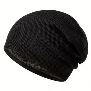 Nouveau bonnet tricoté confortable à motif personnalisé avec fourrure intérieure, bonnet tricoté personnalisé pour l'hiver pour hommes - Product Image 1