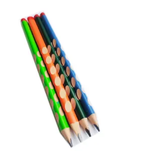 फैक्टरी मूल्य 7 इंच त्रिकोण जंबो छेद एचबी पेंसिल Preschoolers बच्चों के लिए आसान काबू
