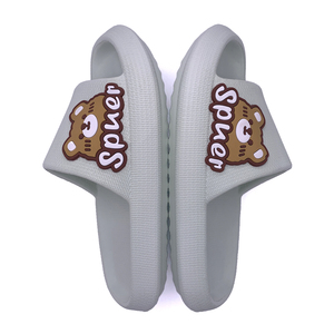 Pantoufles personnalisées de haute qualité à semelle épaisse en nuage doux pour femmes et hommes pour intérieur sportif extérieur avec patchs en caoutchouc personnalisés - Product Image 4