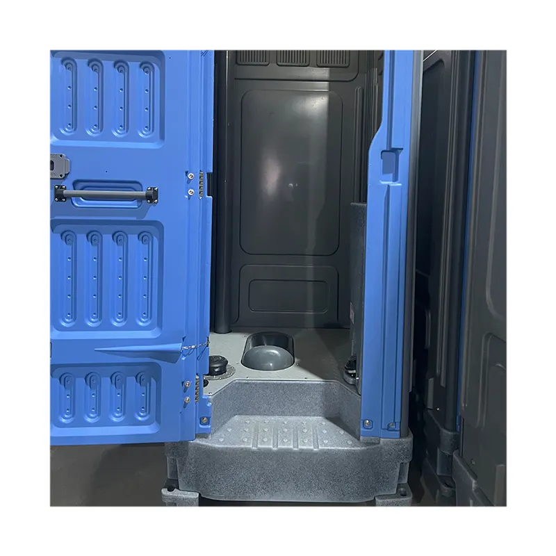 Durable roto moulding HDPE plastic mobile portable chemical toilet bathrooms for sale