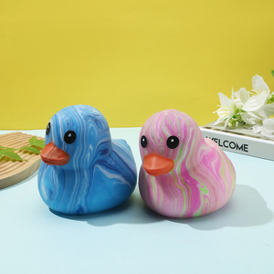 Juguete Sensorial Antiestrés de Pato Gigante Tie Dye, Suave y de Rebote Lento, para Niños Autistas, Venta al Por Mayor, Nueva Llegada - Product Image 2