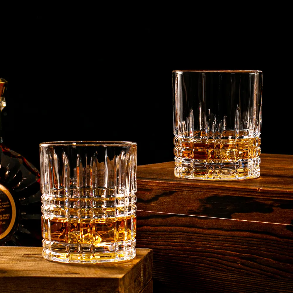 Vasos giratorios de cristal con fondo grueso para Whisky, Juego de vasos de cristal para Whisky, venta al por mayor, muestra gratis, superventas