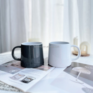 Mug en céramique grande capacité, couleur unie, pour café et eau, usage quotidien, idéal pour les cadeaux promotionnels - Product Image 2