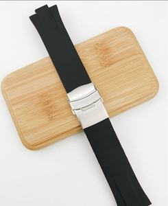 Pulseiras de Relógio de Borracha de Silicone Pretas Compatíveis com Oriss, Cintos de Substituição Confortáveis para Relógios Esportivos, Sem Logo, 24*11mm - Product Image 3