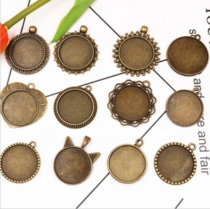 wholesale different shape vintage antique bronze plated alloy cabochon base empty pendant jewelry tray designer charms