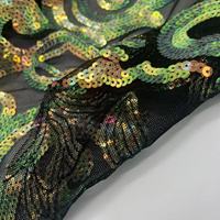 Tissus de broderie de paillettes de filet respirants et rapides 95% P5 % SP tissu pour robe de femme